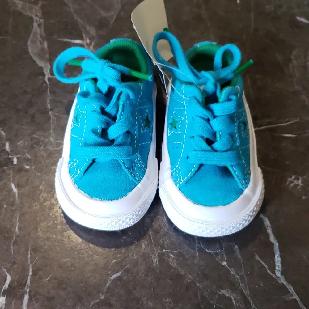 Converse‎ Infant Sz 2